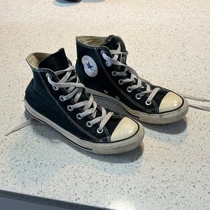 Chuck Taylors - women’s 7